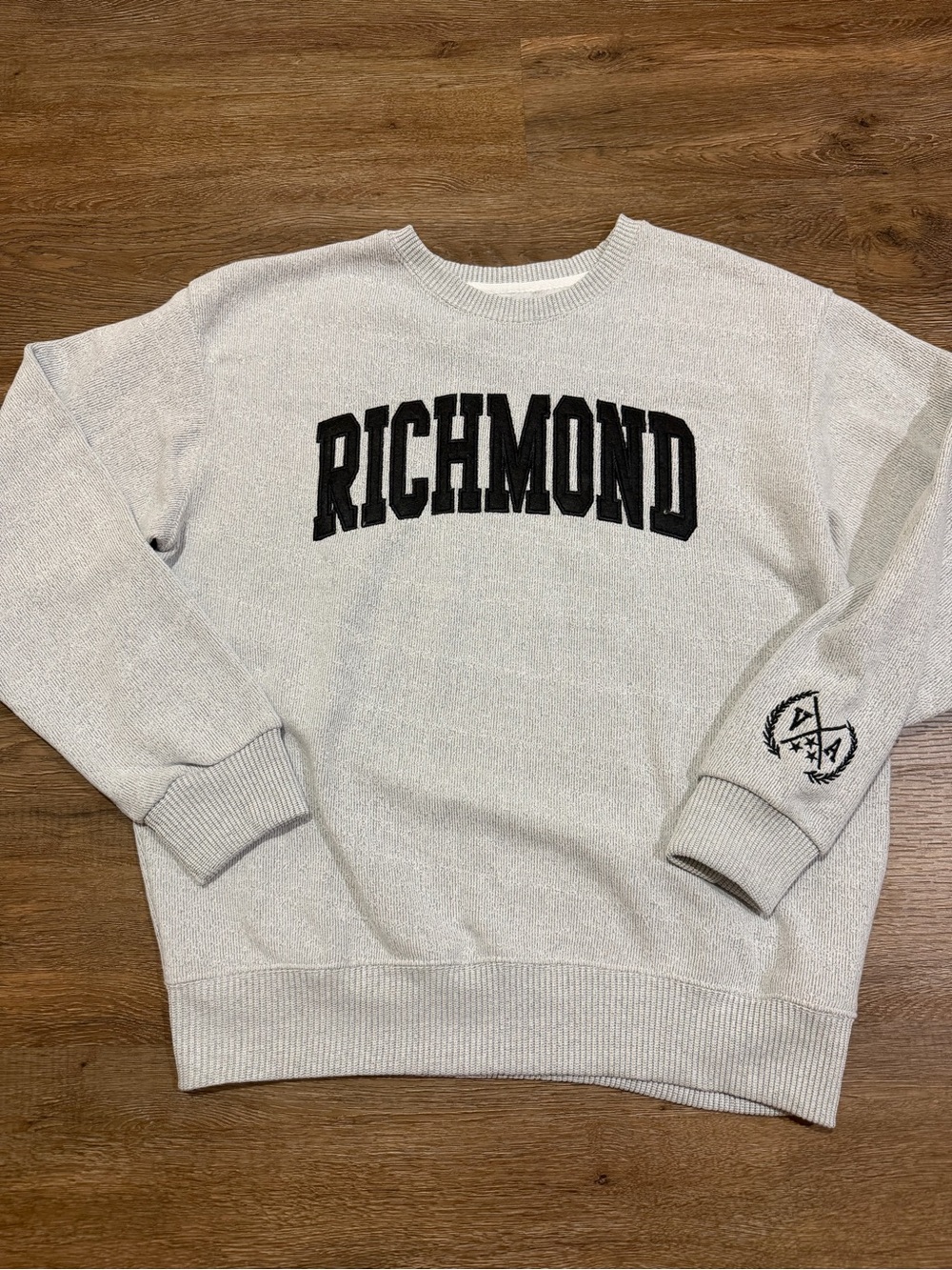 New York Popular Richmond Women’s Heather Gray Crewneck Sweatshirt XL
